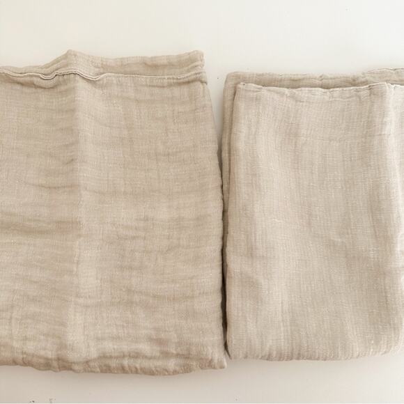 Set of 2 Restoration Hardware Crinkled Linen-Cotton Euro Shams - Picture 10 of 11